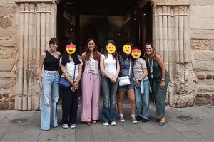 Nuria con las Poderosas y Laurita en el Congreso EDA
